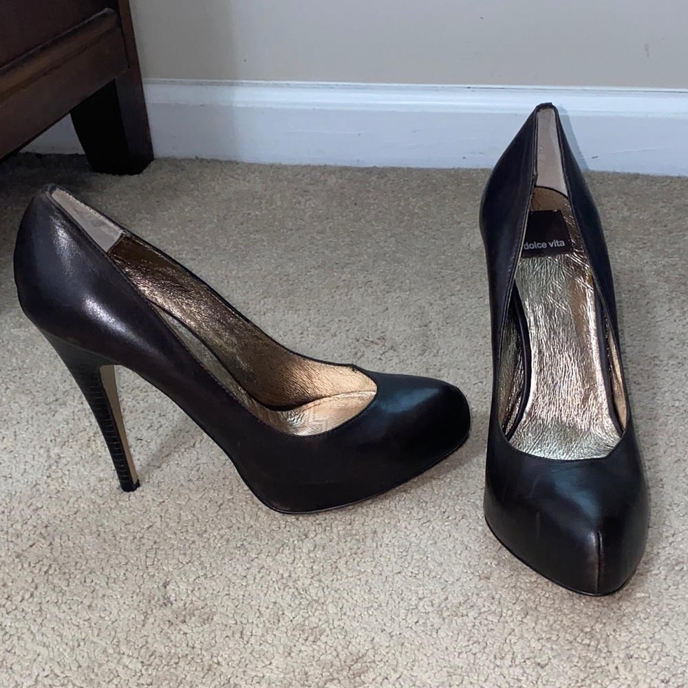 Brown Dolce Vita Pumps